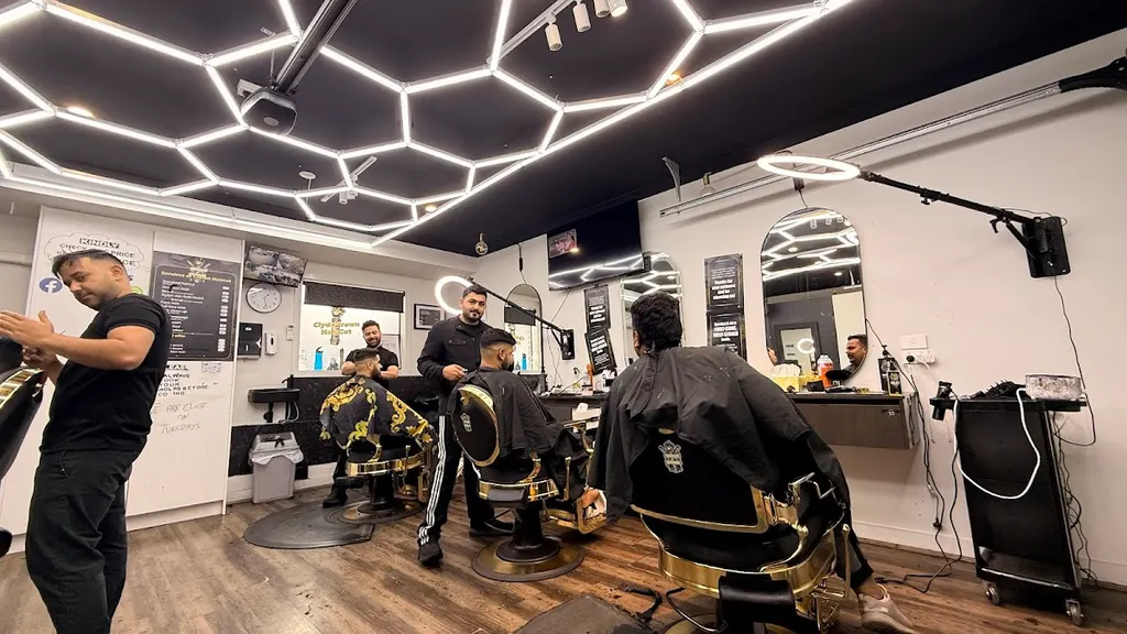 Clyde Crownn Hair Cut — Hairdresser in Clyde North